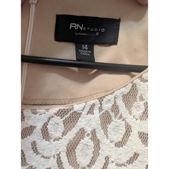 Ronni Nicole 3/4 Sleeve Lace Sheath Lined Ivory Lace Wedding Dress Size 14 - Picture 6 of 12